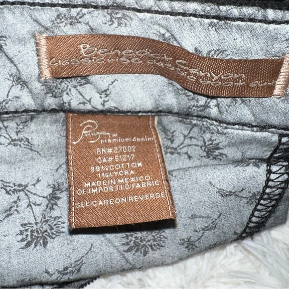 PAIGE Women’s Black Corduroy Benedict Canyon Classic Rise Bootcut Pants size 29 - Picture 7 of 8